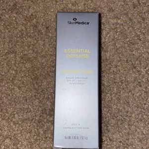 SkinMedica Essential Defense Everyday Clear sunscreen